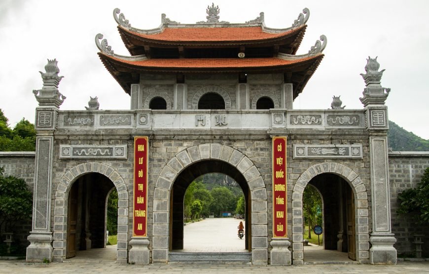 Vietnam 13 – Day Heritage And Golden Bridge Tour