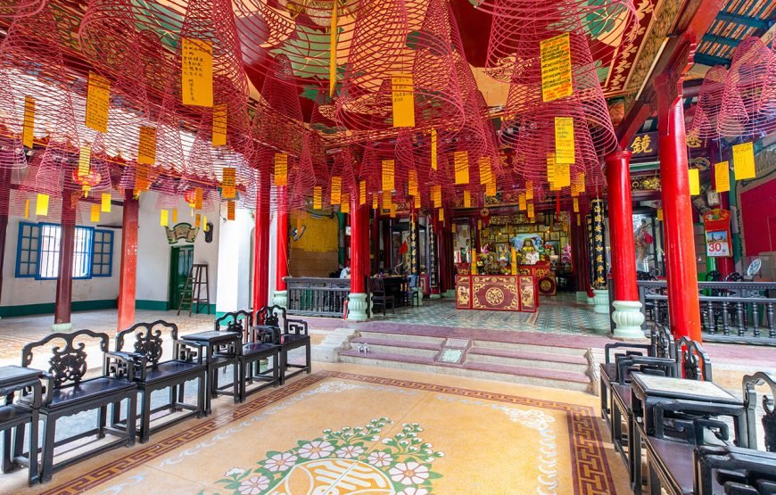 Vietnam 13 – Day Heritage And Golden Bridge Tour