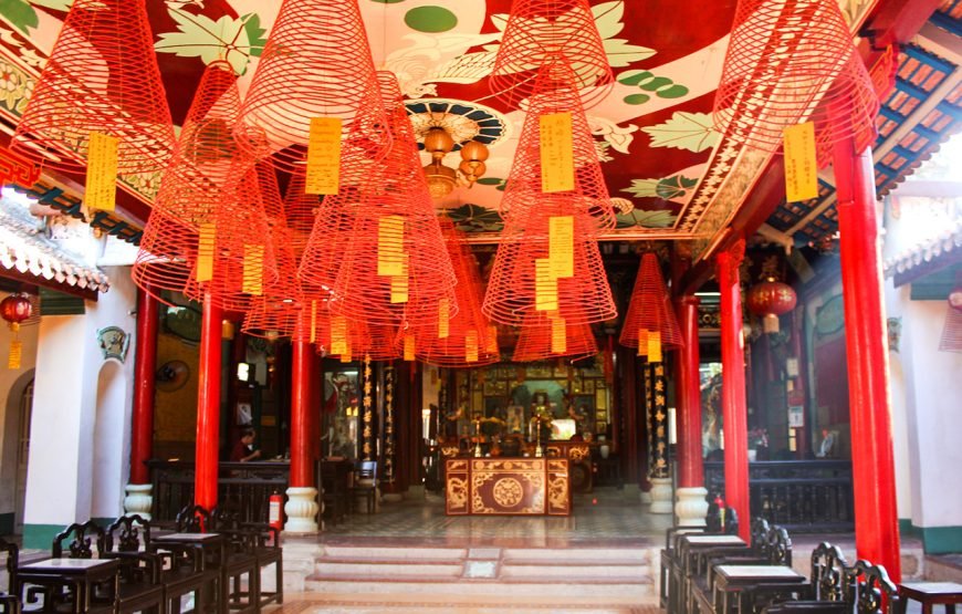 Vietnam 13 – Day Heritage And Golden Bridge Tour