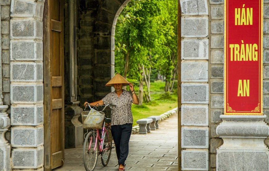 Vietnam 13 – Day Heritage And Golden Bridge Tour