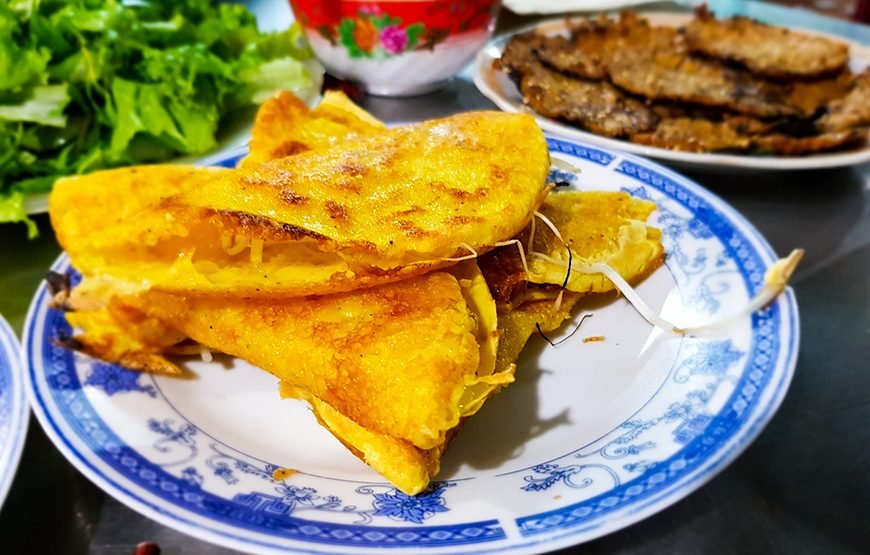 Private tour: Con Market And Seafood Street Experience