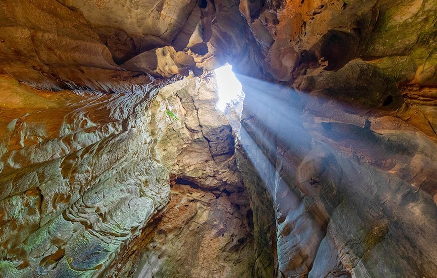 Private tour: Full-day Da Nang City Highlights And Natural Wonders
