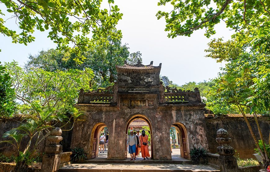 Private tour: Full-day Da Nang City Highlights And Natural Wonders