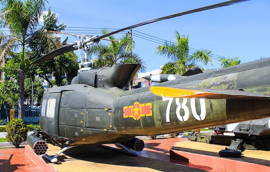 Private tour: Full-day Da Nang City Highlights And Natural Wonders