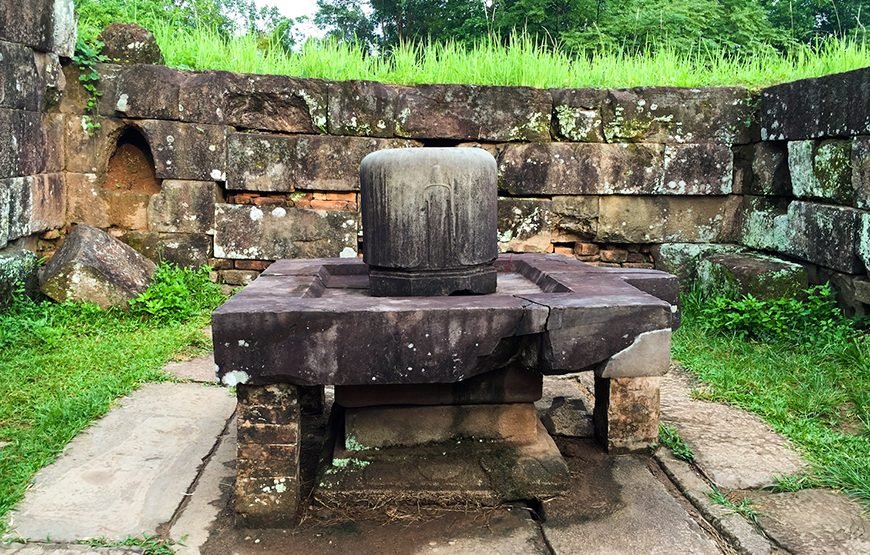 Private tour: Full-day Mystical My Son And Marble Mountains Adventure