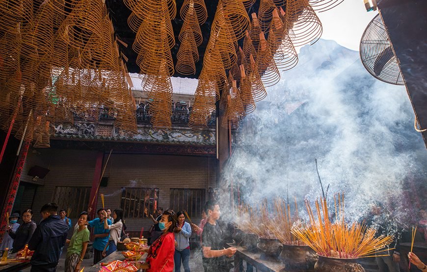 Half-day Cyclo Journey Through Chinatown