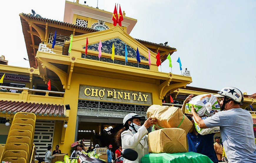 Half-day Cyclo Journey Through Chinatown