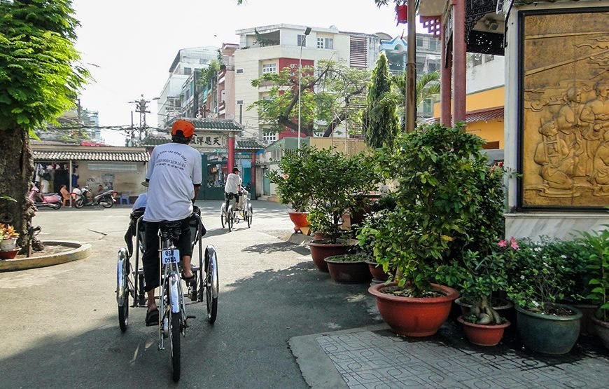 Half-day Cyclo Journey Through Chinatown