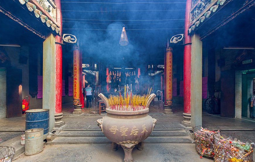 Half-day Cyclo Journey Through Chinatown