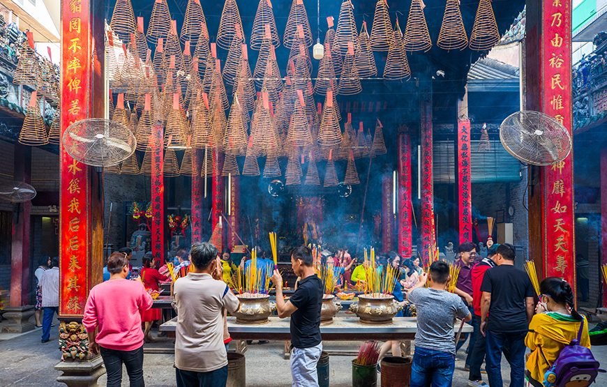 Half-day Cyclo Journey Through Chinatown