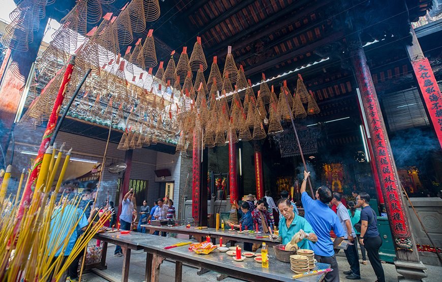 Half-day Cyclo Journey Through Chinatown