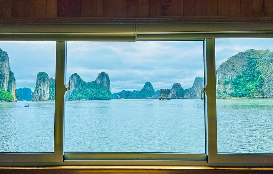 Full-day Exploring Ha Long Bay Wonders