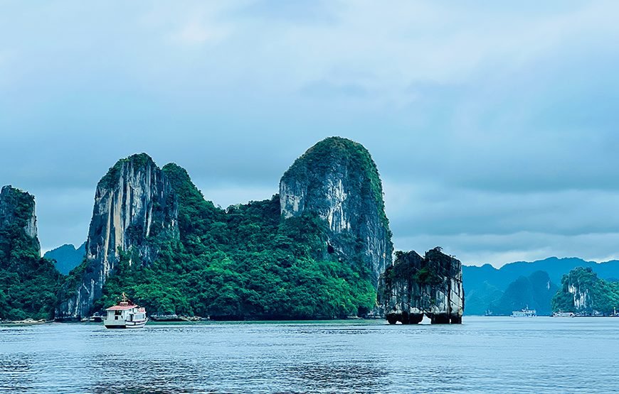 Full-day Exploring Ha Long Bay Wonders