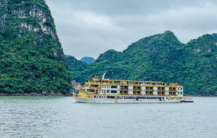 Private tour: Full-day Glamour Of Ha Long Bay From Ha Long Port
