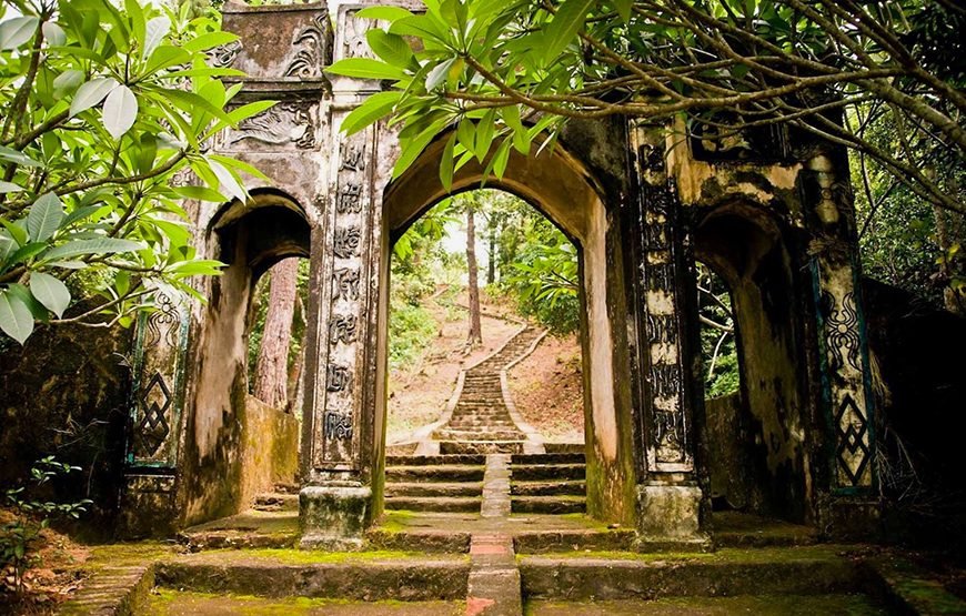 Full-day Yen Tu Mountain Spiritual And Scenic Journey
