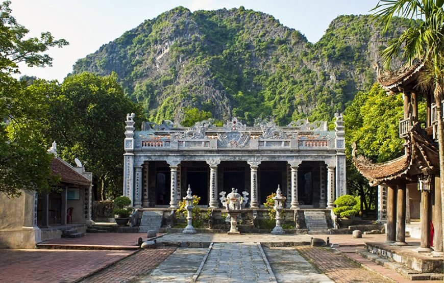 Private tour: Vietnam 13 – Day Heritage And Golden Bridge Tour