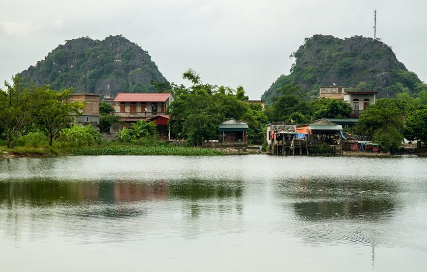 Private tour: Vietnam 13 – Day Heritage And Golden Bridge Tour