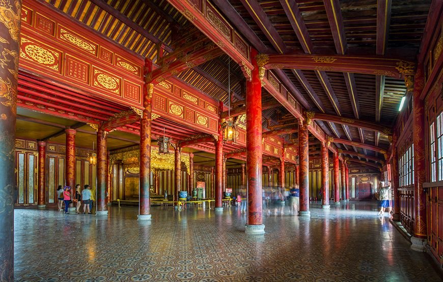 Private tour: Full-day Imperial Hue And Scenic Hai Van Pass Discovery