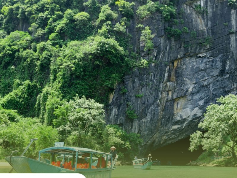 Private tour: Full-day Echoes Of History Journey To Phong Nha Cave