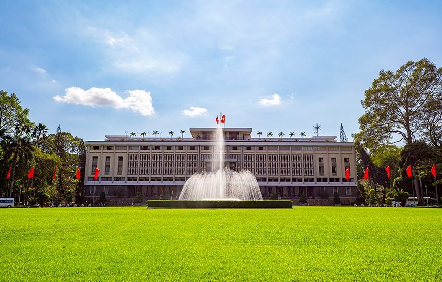Private tour: Full-day Cu Chi Tunnels & Ho Chi Minh City Highlights