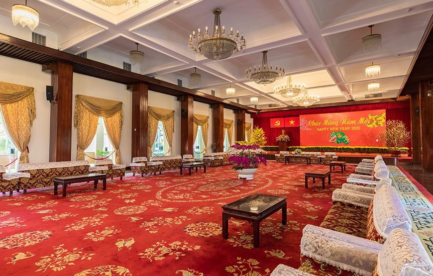 Private tour: Full-day Cu Chi Tunnels & Ho Chi Minh City Highlights