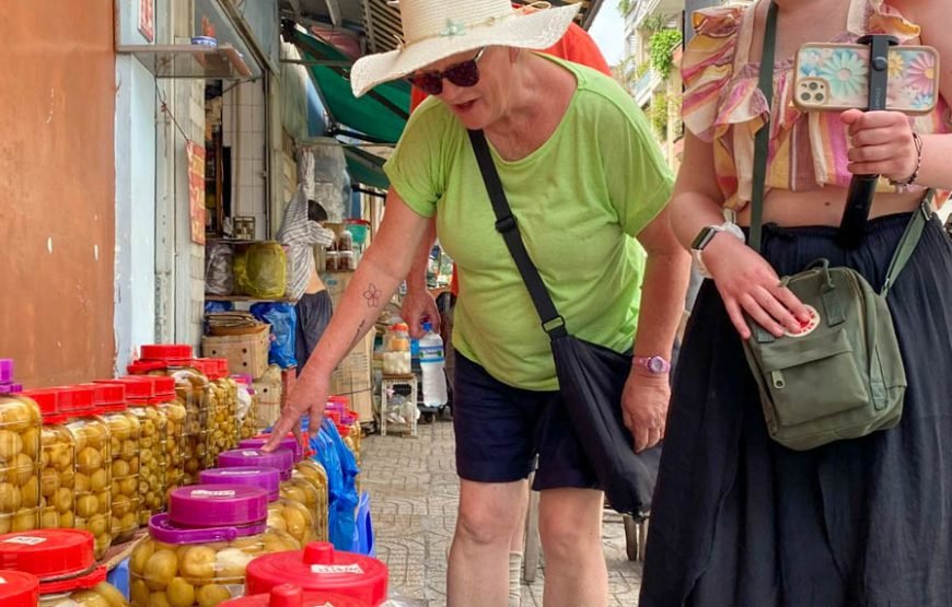 Half-day Cyclo Journey Through Chinatown
