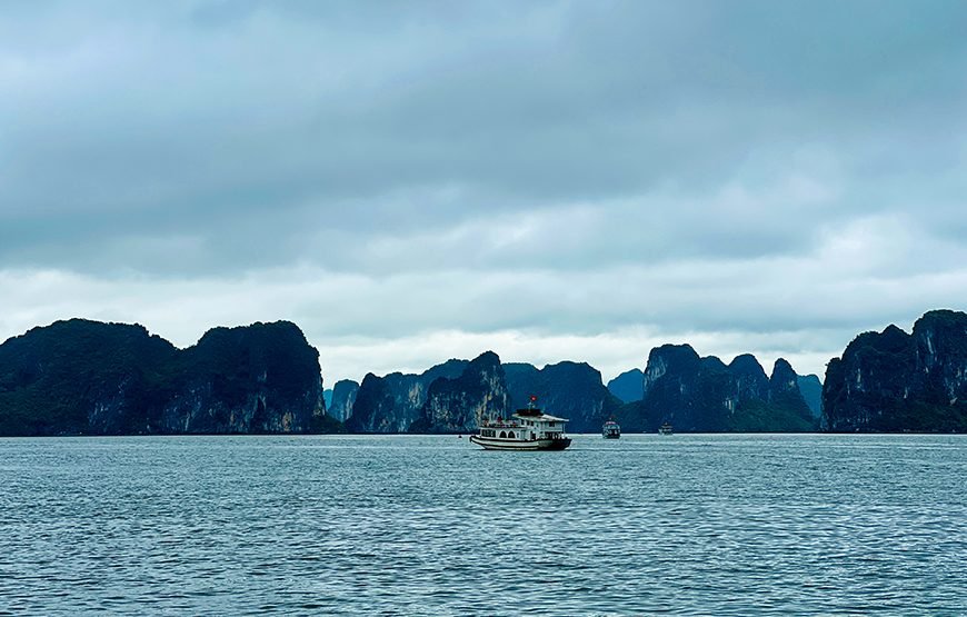 Private tour: Full-day Glamour Of Ha Long Bay From Ha Long Port