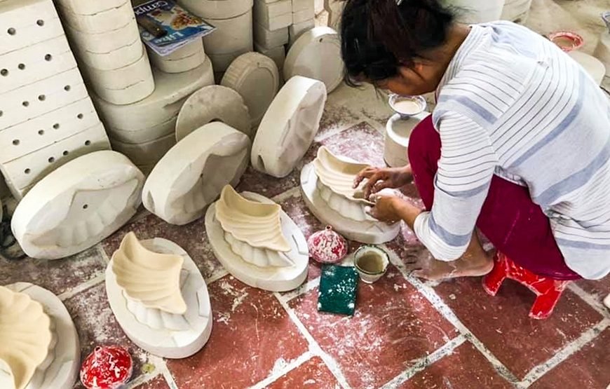 Private tour: Full-day Cultural And Artistic Journey To Bat Trang, Dong Ho, And But Thap Pagoda