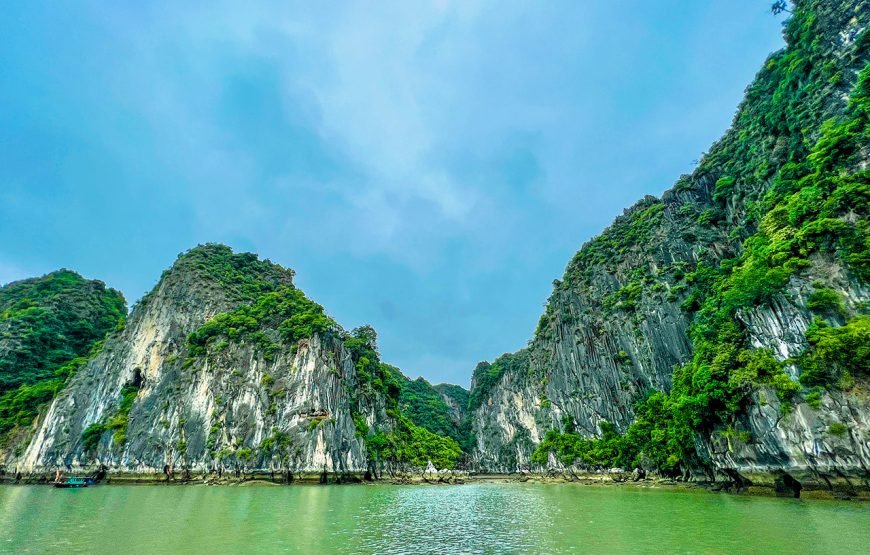 Private tour: Full-day Island Escapade In Cat Ba