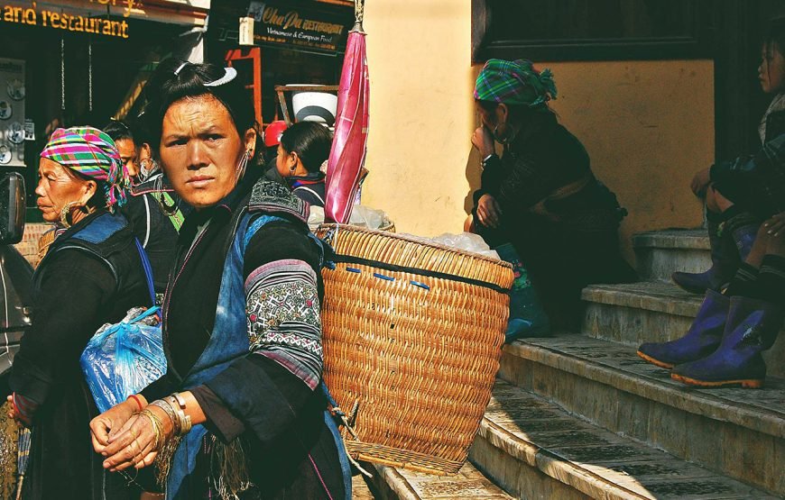 Private tour: Vietnam 13 – Day Heritage And Golden Bridge Tour