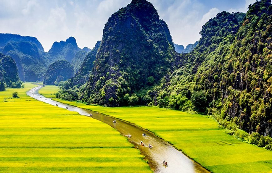 Full-day Exploring Hoa Lu And Trang An Grottoes