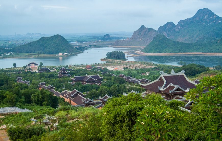 Private tour: Full-day Exploring Hoa Lu And Trang An Grottoes