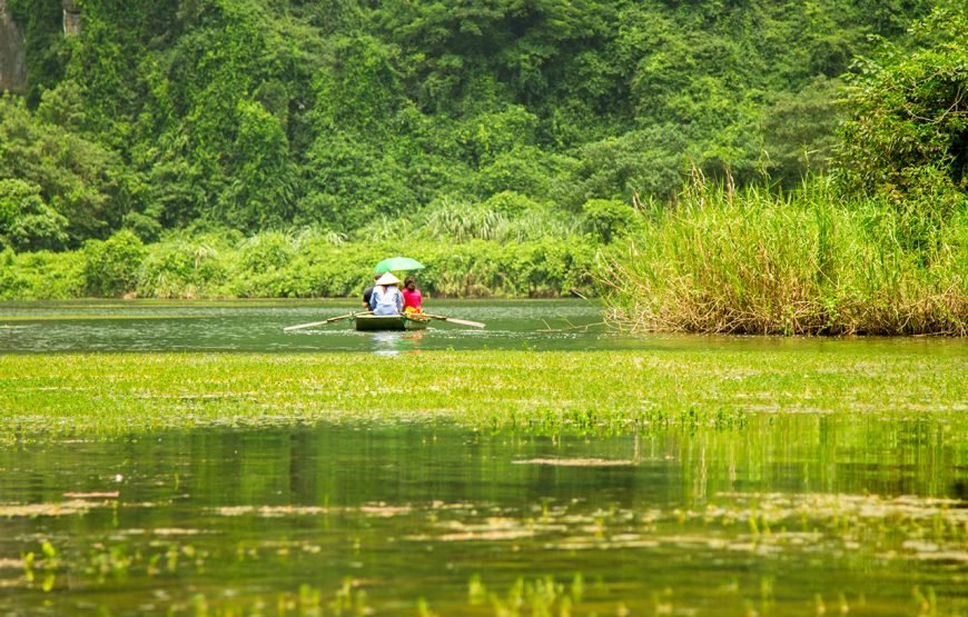 Private tour: Full-day Exploring Hoa Lu And Trang An Grottoes