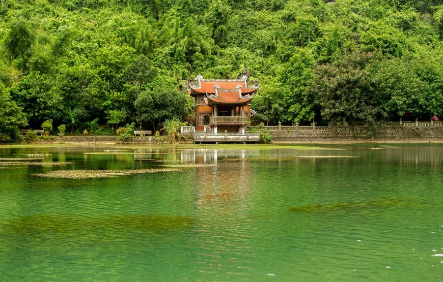 Private tour: Full-day Exploring Hoa Lu And Trang An Grottoes