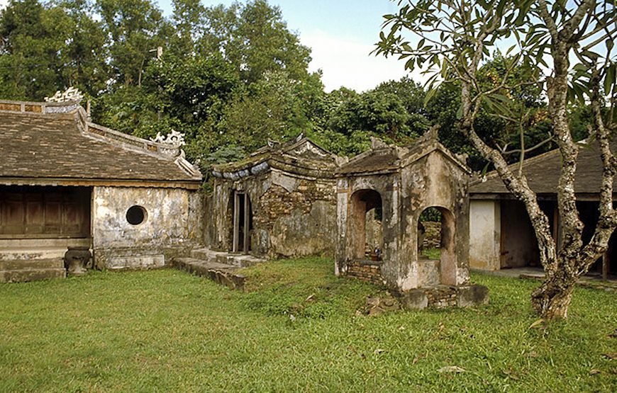 Half-day Thuy Bieu Village Cycling Adventure
