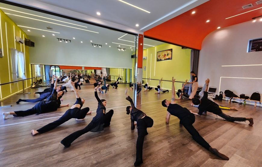 Short Activity: 1-hour Dance Experience