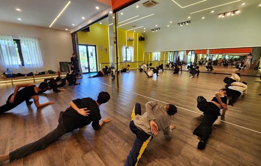Short Activity: 1-hour Dance Experience