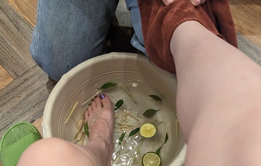 1-hour Foot Massage Experience