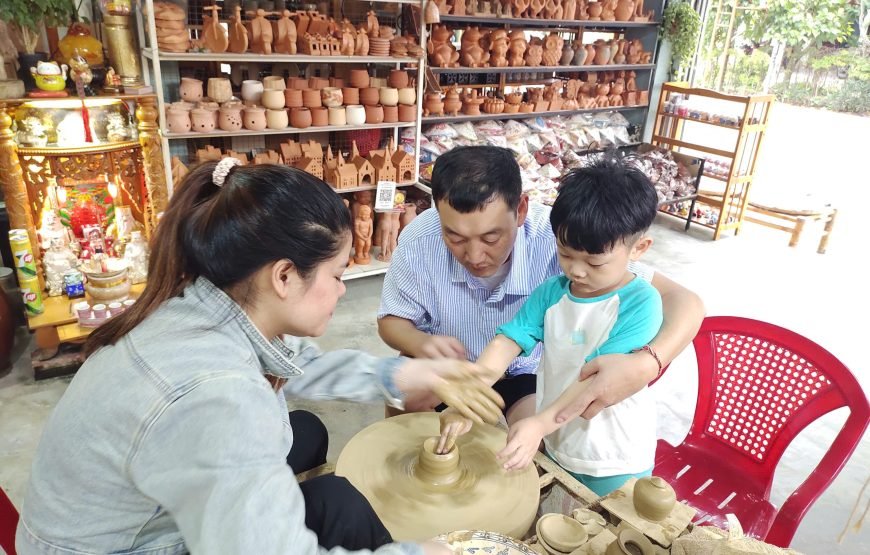 Short Activity: 1-hour Pottery Making Class